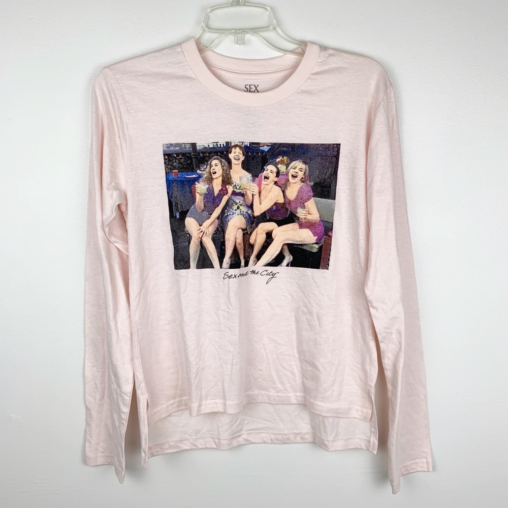 🎈Sex & The City Graphic Pink Long Sleeve Tee
